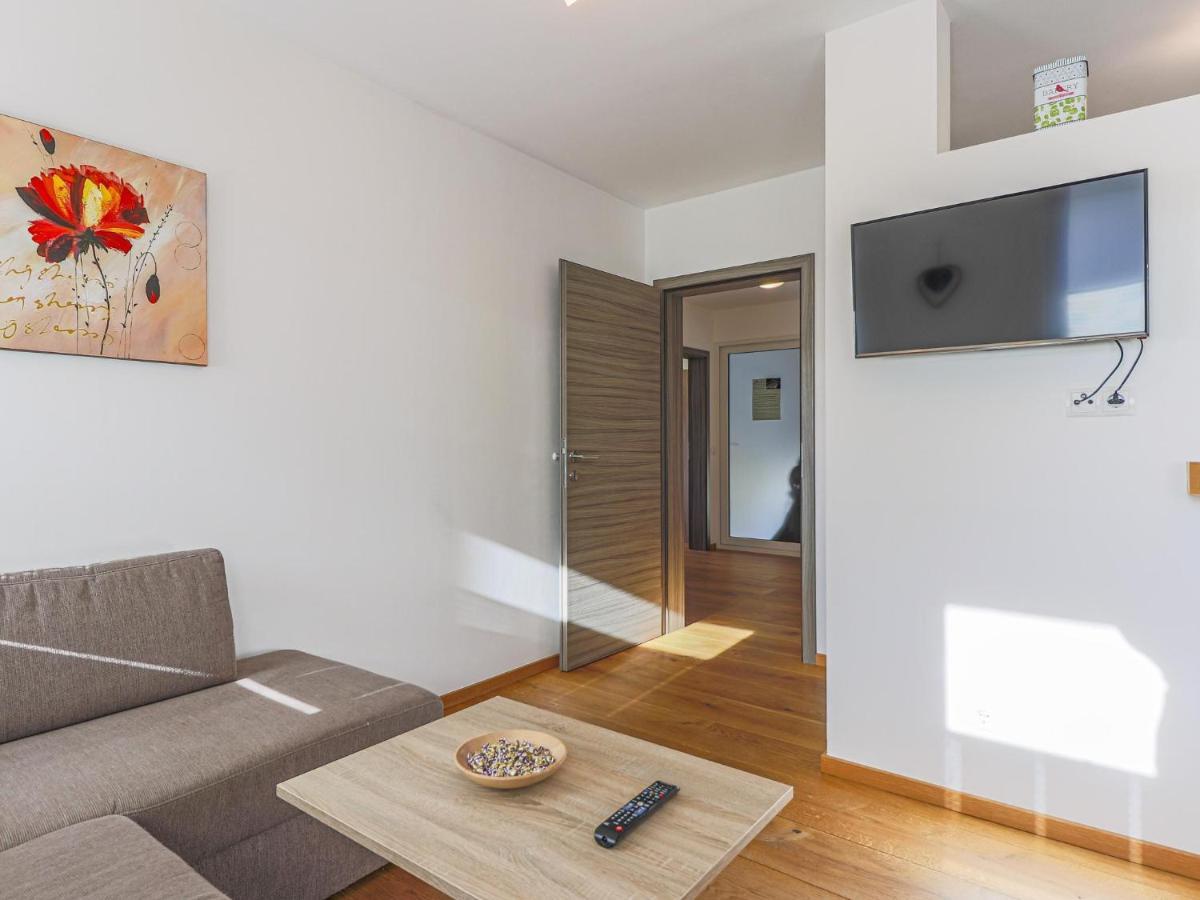 Feiel Apartment *
